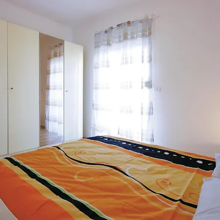 Stunning In With Wifi Apartmán Pula